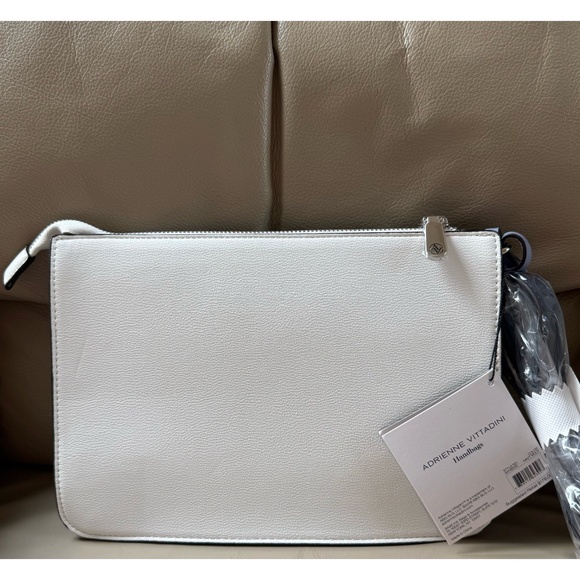 NWT Adrienne Vittadini Key Lock Colorblock Blue White Crossbody Bag - Picture 2 of 7